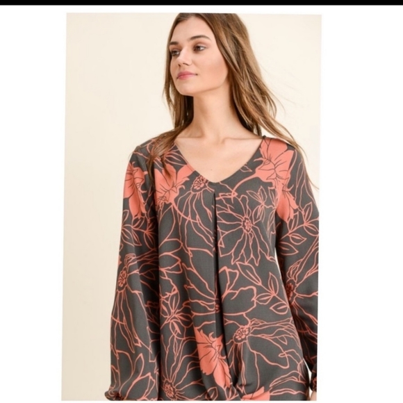 🔥$5🔥FLORAL WOVEN TOP-V NECK FALL PRINT -NEW - Picture 7 of 7